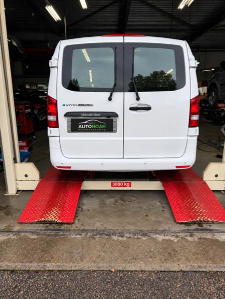 Mercedes-Benz Vito tijdens aankoopkeuring door Autonoah