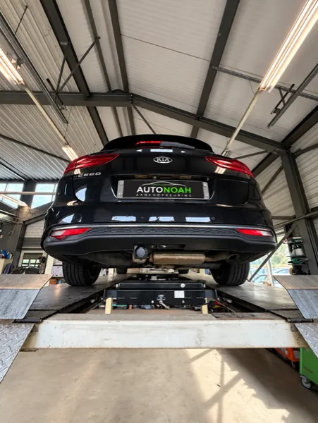 Kia Ceed Sportswagon tijdens aankoopkeuring door Autonoah